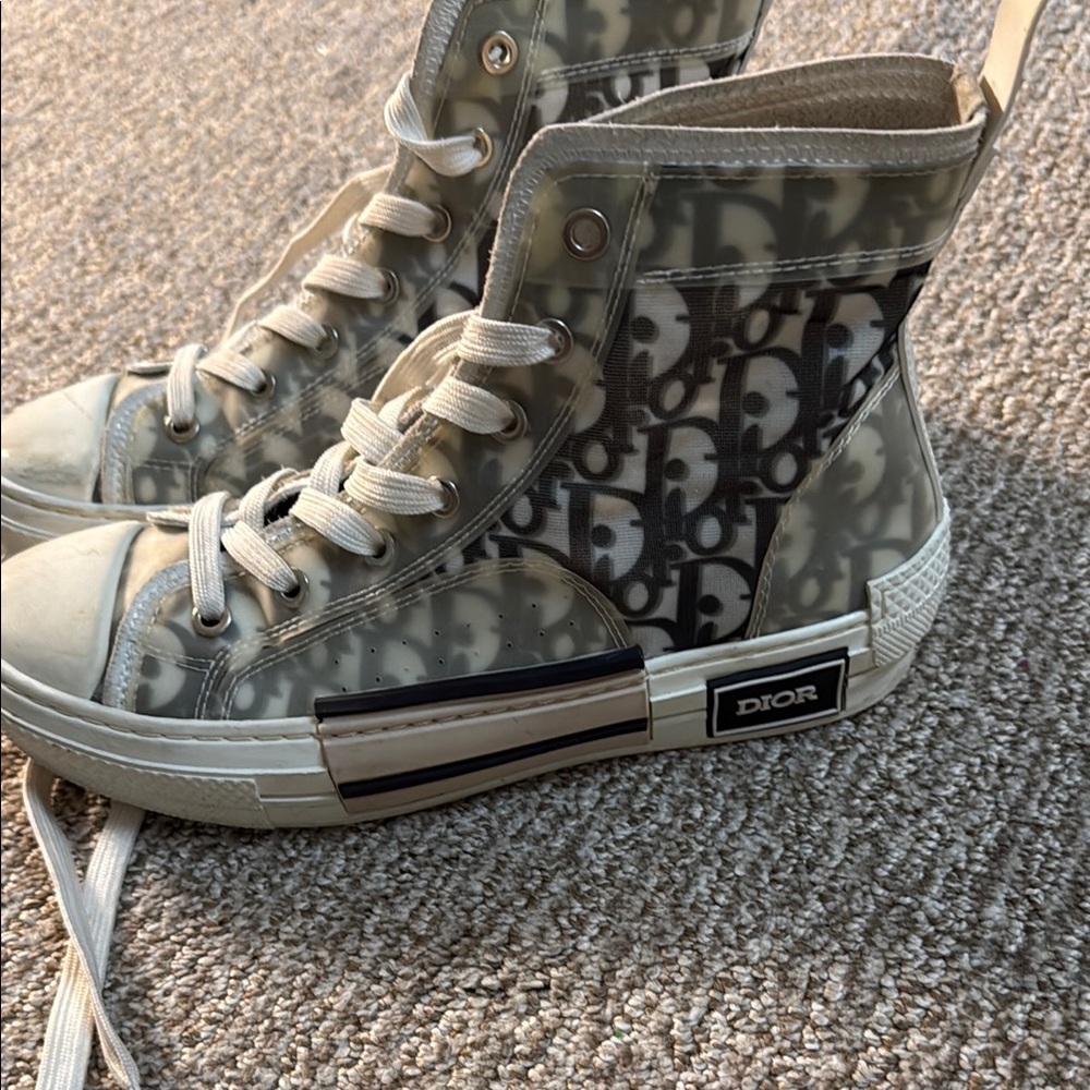 Dior b23 Black and Cream High-Top Sneakers with Mesh Upper